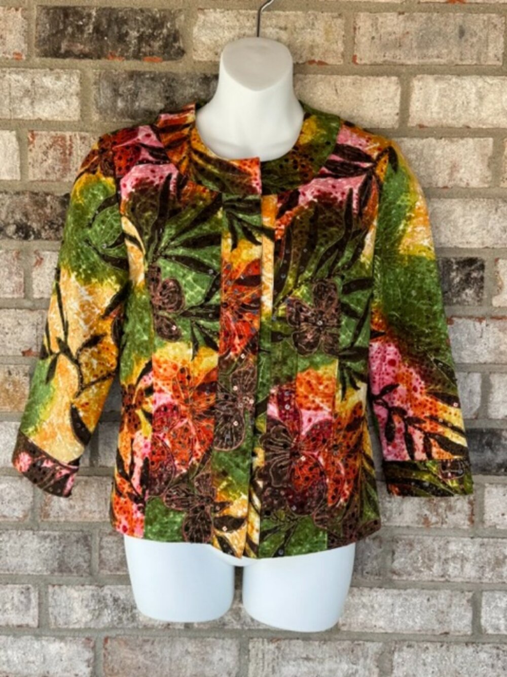CHICO'S EMBELISHED SEQUIN TOP